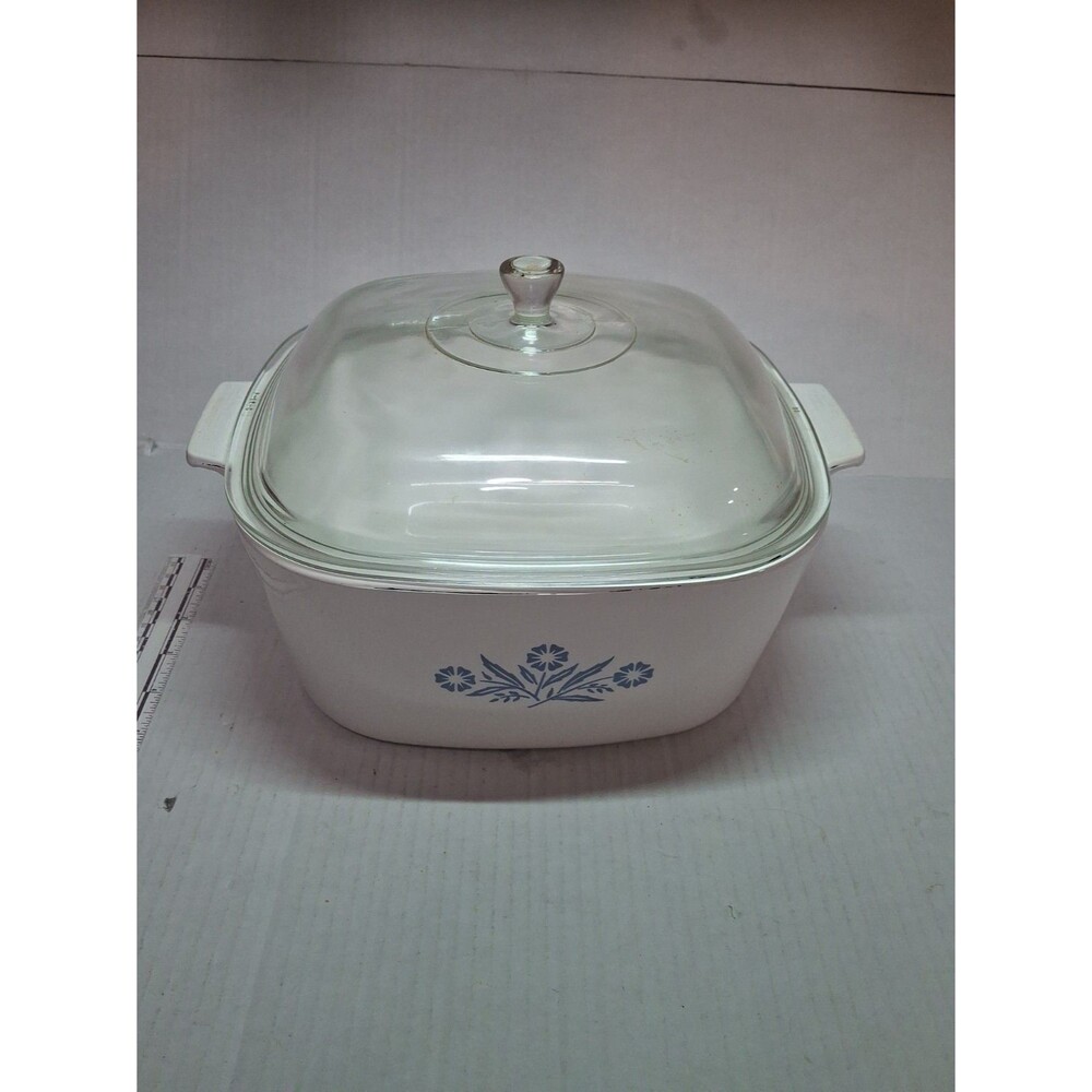 VTG Corning Ware P-84-B Blue Cornflower Large 4 Qt Casserole Dish w/ P-12-C Lid